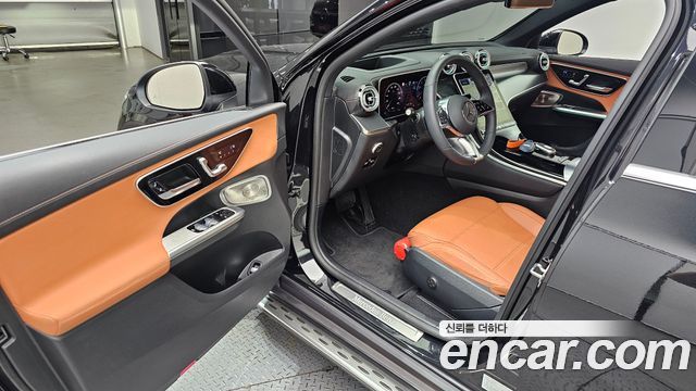 Mercedes-Benz GLC-Class GLC300 4MATIC Avnatgarde Coupe