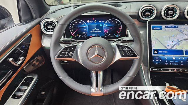 Mercedes-Benz GLC-Class GLC300 4MATIC Avnatgarde Coupe