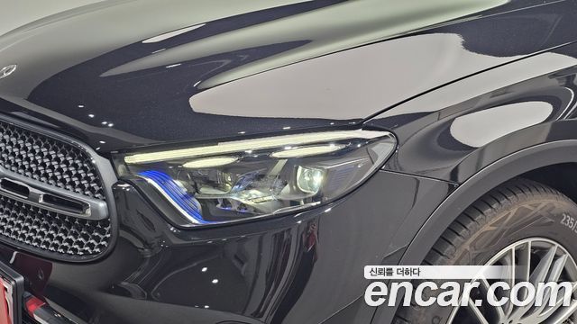 Mercedes-Benz GLC-Class GLC300 4MATIC Avnatgarde Coupe