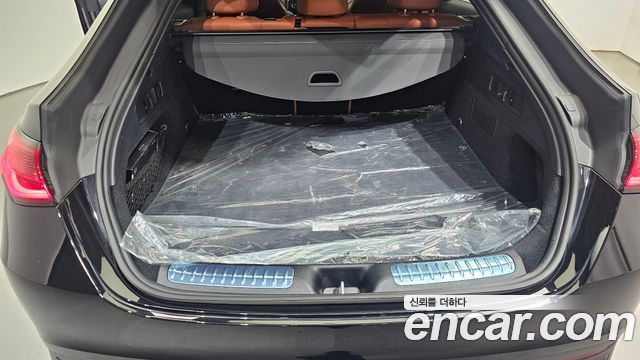 Mercedes-Benz GLC-Class GLC300 4MATIC Avnatgarde Coupe