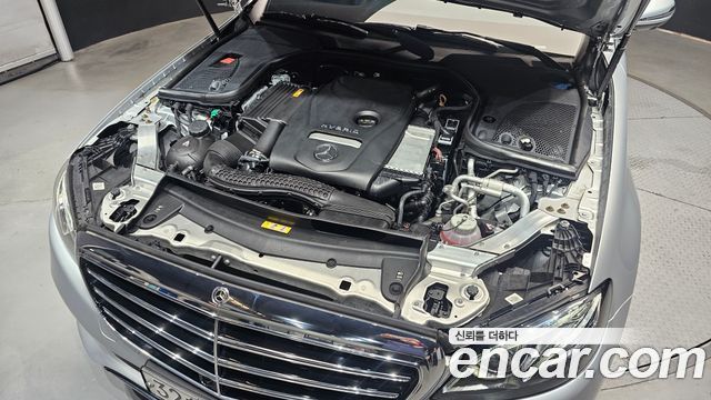 Mercedes-Benz E-Class E300e Exclusive
