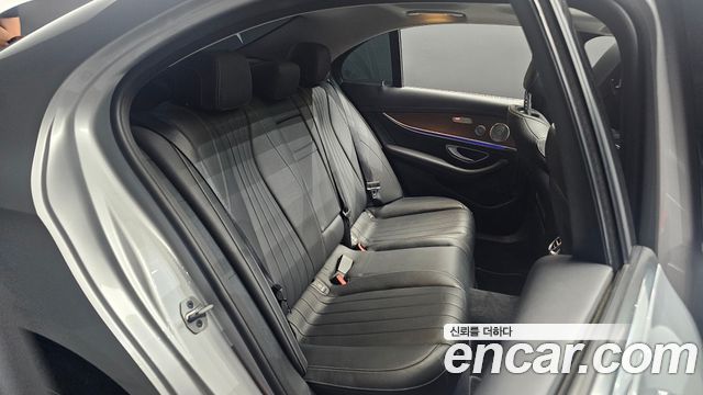 Mercedes-Benz E-Class E300e Exclusive