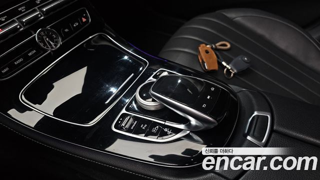 Mercedes-Benz E-Class E300e Exclusive