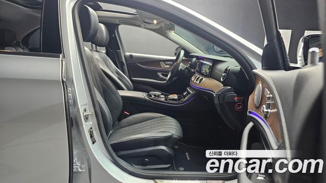 Mercedes-Benz E-Class E300e Exclusive