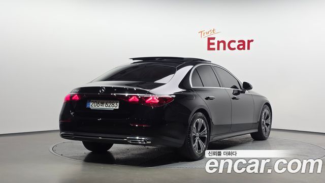 Mercedes-Benz E-Class E200 Avantgarde