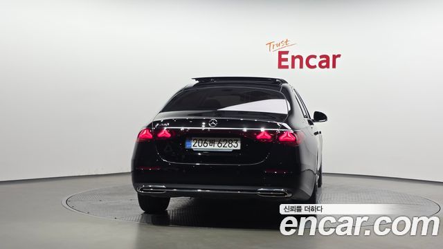 Mercedes-Benz E-Class E200 Avantgarde