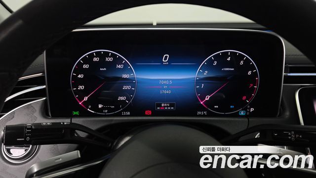 Mercedes-Benz E-Class E200 Avantgarde