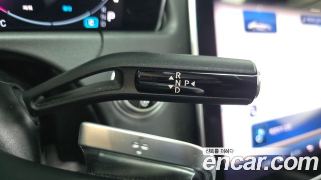 Mercedes-Benz E-Class E200 Avantgarde
