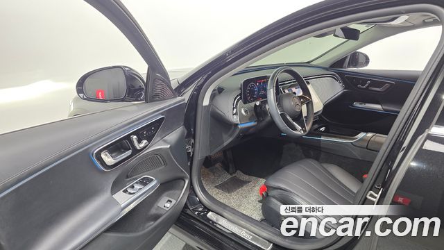 Mercedes-Benz E-Class E200 Avantgarde