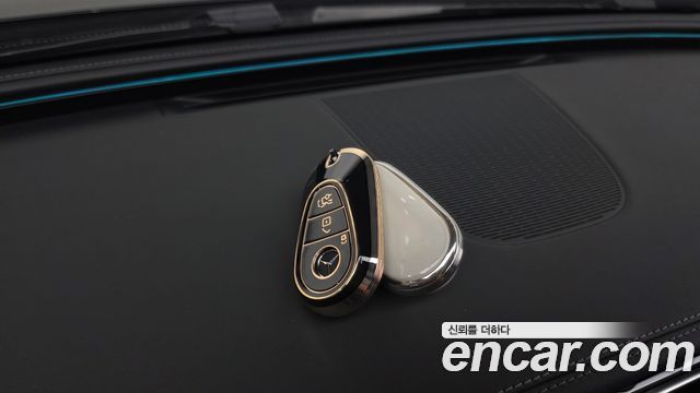 Mercedes-Benz E-Class E200 Avantgarde