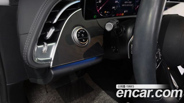 Mercedes-Benz E-Class E200 Avantgarde