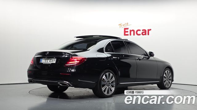 Mercedes-Benz E-Class E400 4MATIC Exclusive