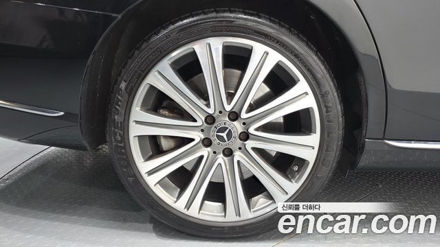 Mercedes-Benz E-Class E400 4MATIC Exclusive