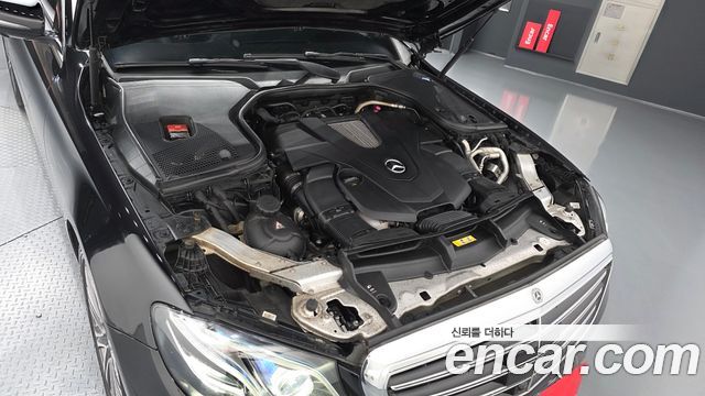 Mercedes-Benz E-Class E400 4MATIC Exclusive