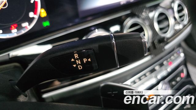 Mercedes-Benz E-Class E400 4MATIC Exclusive