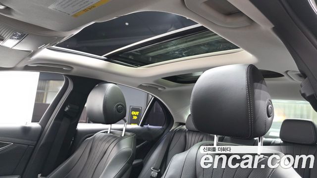Mercedes-Benz E-Class E400 4MATIC Exclusive