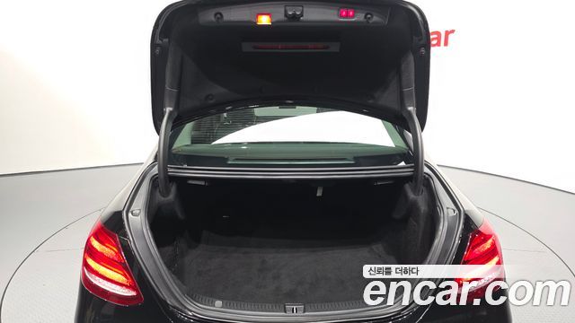 Mercedes-Benz E-Class E400 4MATIC Exclusive