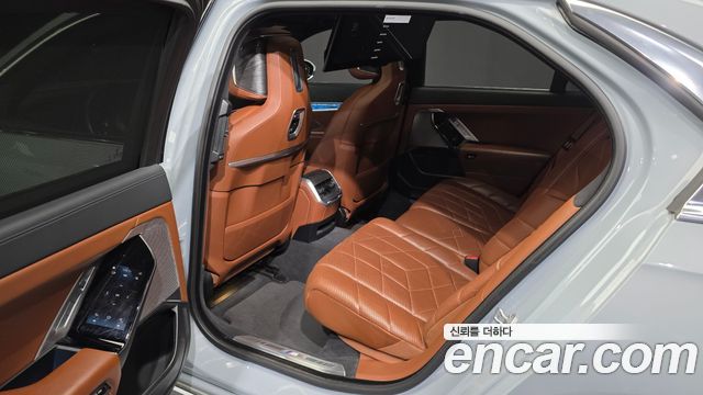 BMW 7-Series 740d xDrive M Sport