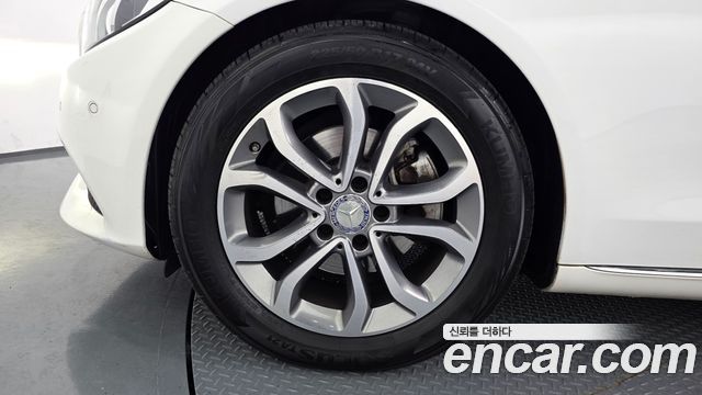 Mercedes-Benz C-Class C220 d Avantgarde