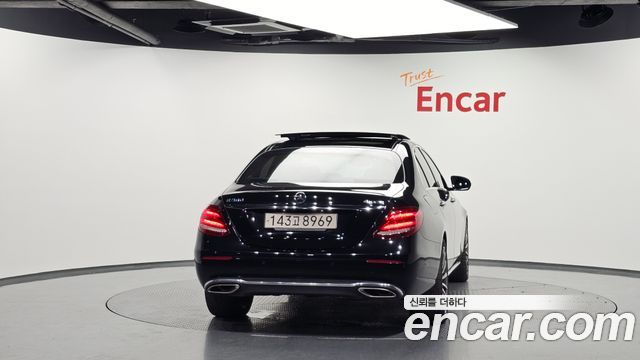 Mercedes-Benz E-Class E300 Avantgarde