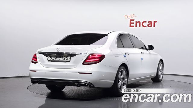 Mercedes-Benz E-Class E200 Avantgarde