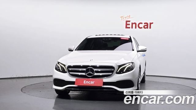 Mercedes-Benz E-Class E200 Avantgarde