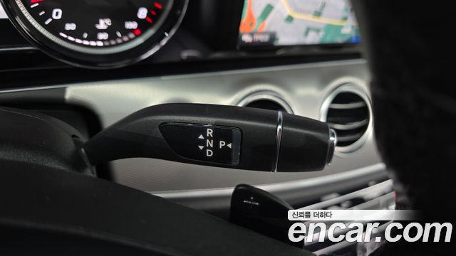 Mercedes-Benz E-Class E200 Avantgarde