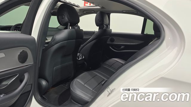 Mercedes-Benz E-Class E200 Avantgarde
