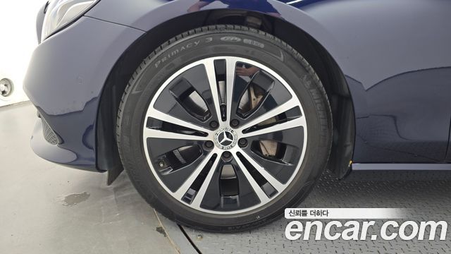 Mercedes-Benz E-Class E300 Avantgarde