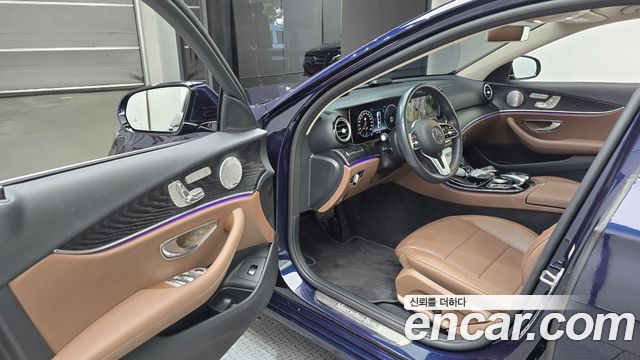 Mercedes-Benz E-Class E300 Avantgarde