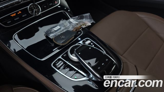 Mercedes-Benz E-Class E300 Avantgarde