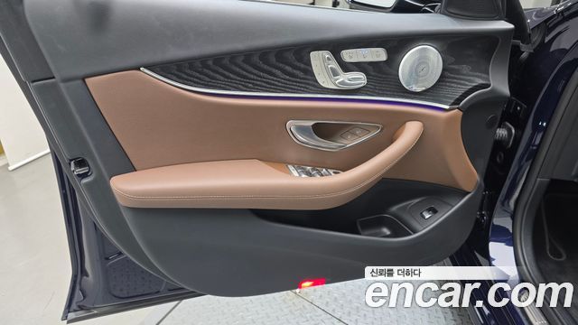 Mercedes-Benz E-Class E300 Avantgarde