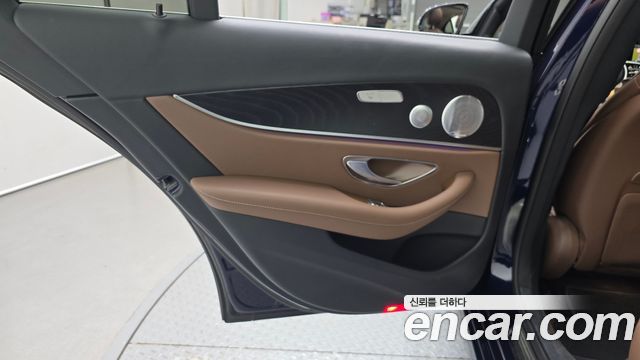 Mercedes-Benz E-Class E300 Avantgarde