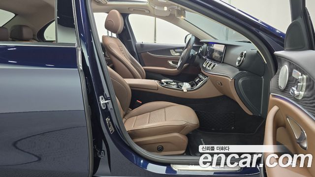 Mercedes-Benz E-Class E300 Avantgarde