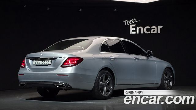 Mercedes-Benz E-Class E300 AV Intelligent Drive