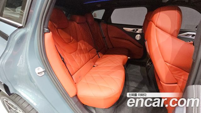 BMW XM 4.4 Lable