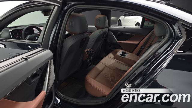 BMW 5-Series 530i xDrive M Sport