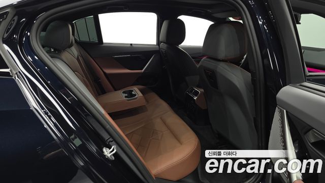 BMW 5-Series 530i xDrive M Sport