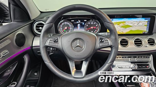 Mercedes-Benz E-Class E200 Avantgarde