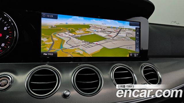Mercedes-Benz E-Class E200 Avantgarde
