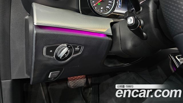 Mercedes-Benz E-Class E200 Avantgarde