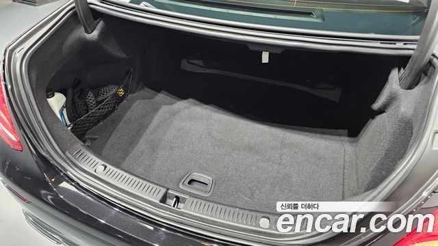 Mercedes-Benz E-Class E200 Avantgarde