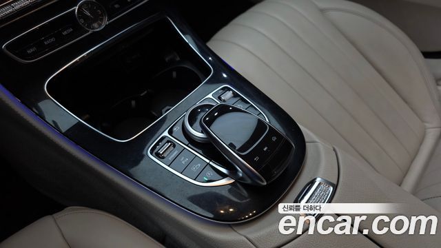 Mercedes-Benz E-Class E220d 4MATIC Exclusive