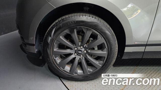Land Rover Range Rover Velar 2.0 D240 R-Dynamic SE