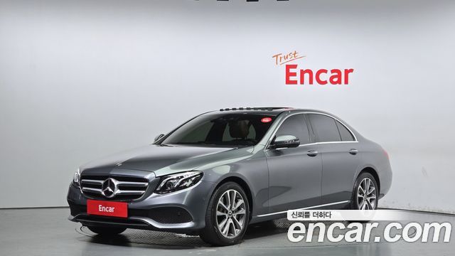 Mercedes-Benz E-Class E300 4MATIC Avnatgarde