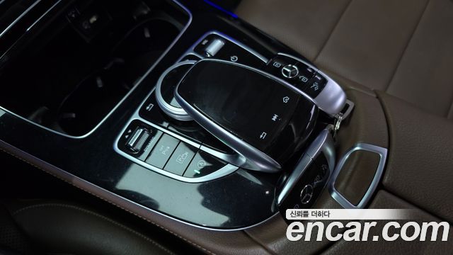 Mercedes-Benz E-Class E300 4MATIC Avnatgarde