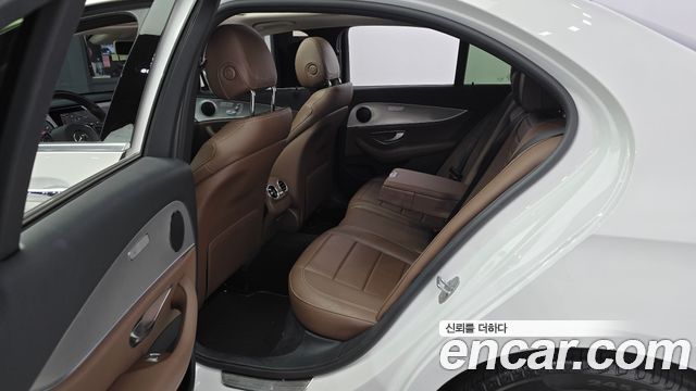 Mercedes-Benz E-Class E200 Avantgarde