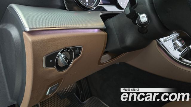 Mercedes-Benz E-Class E200 Avantgarde