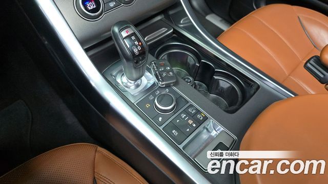Land Rover Range Rover Sport 3.0 SDV6 HSE Dynamic