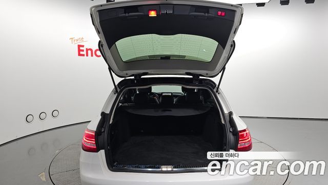 Mercedes-Benz C-Class C220 d 4MATIC Estate